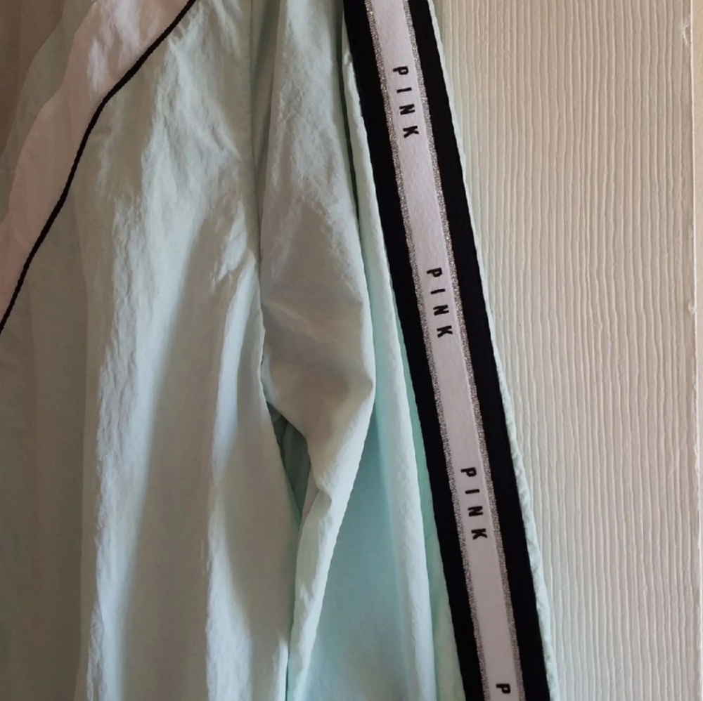 SOLD! PINK Perfect Full Zip Anorak - Picture 4 of 6